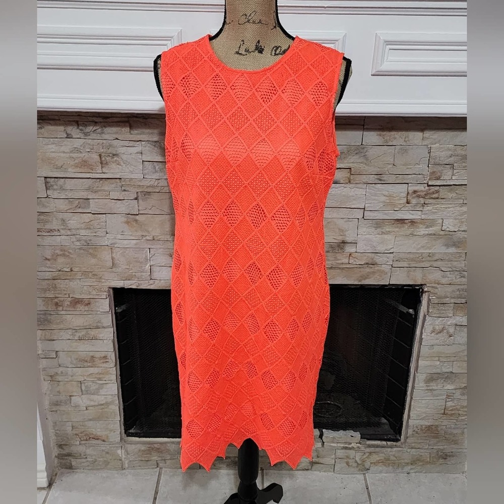 Donna Morgan Neon orange crocheted lace overlay dress size 8
